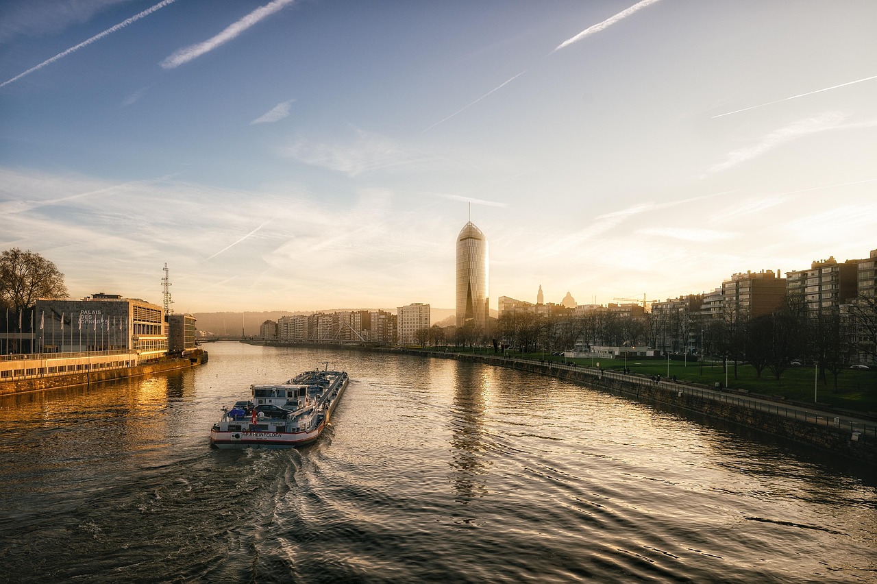 Flights to Lagos (LOS) - Lagos city skyline - book airline tickets